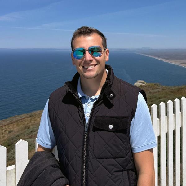 Parker Smith, DDS: San Mateo Dentist